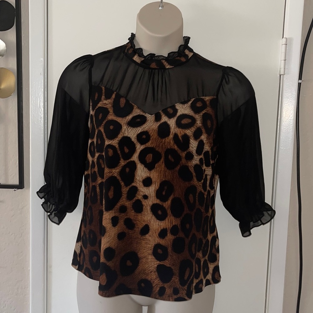 Zero 2 Eight. Leopard Top